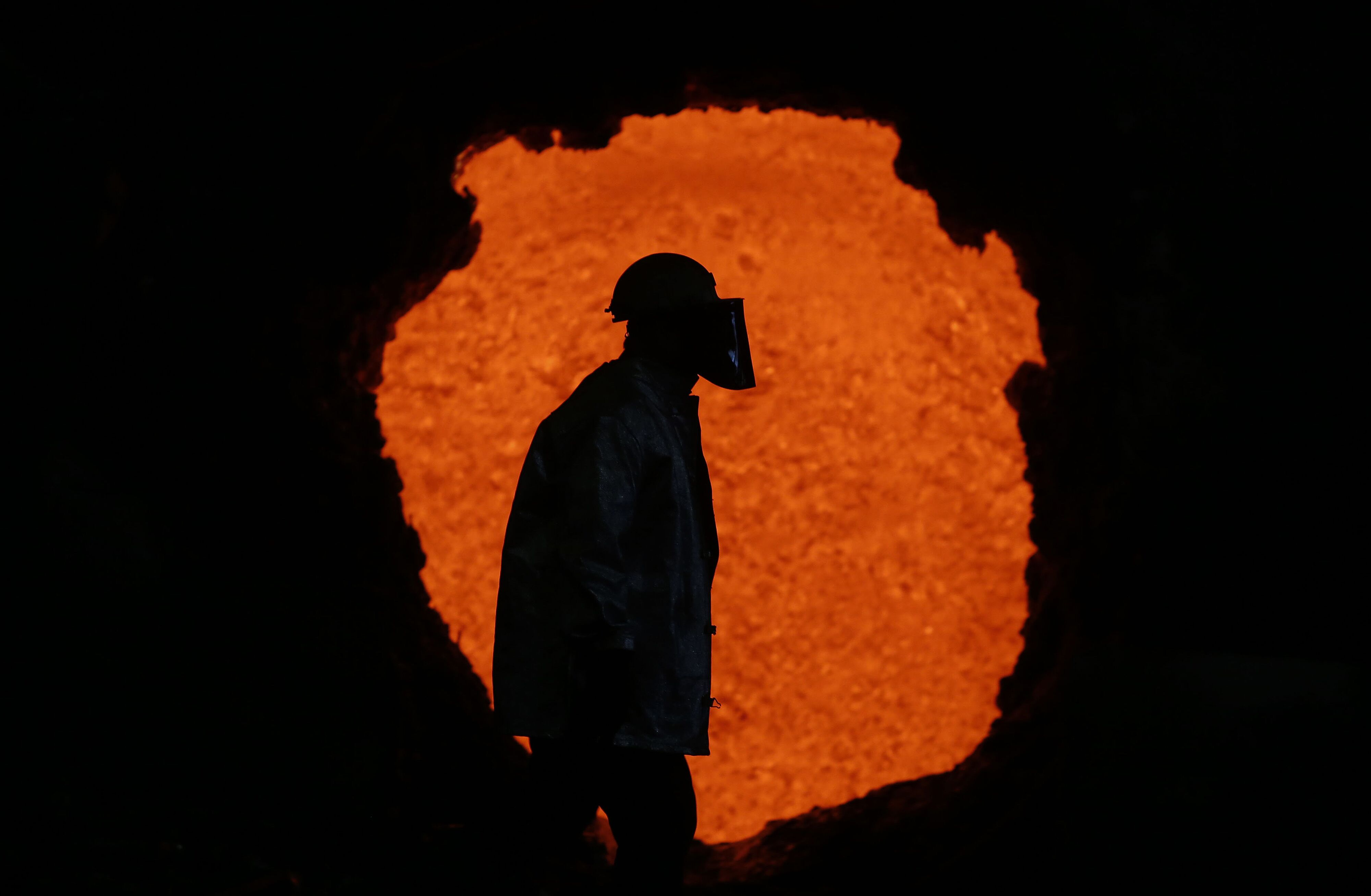 China Slashes Steel Output As Industry Rings Alarm On Demand