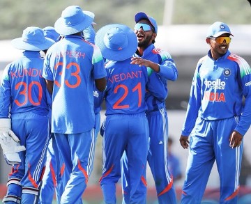 U19 Asia Cup LIVE: 14-Year-Old Suryavanshi Scalps Wicket In 1st Over; Pak 5 Down