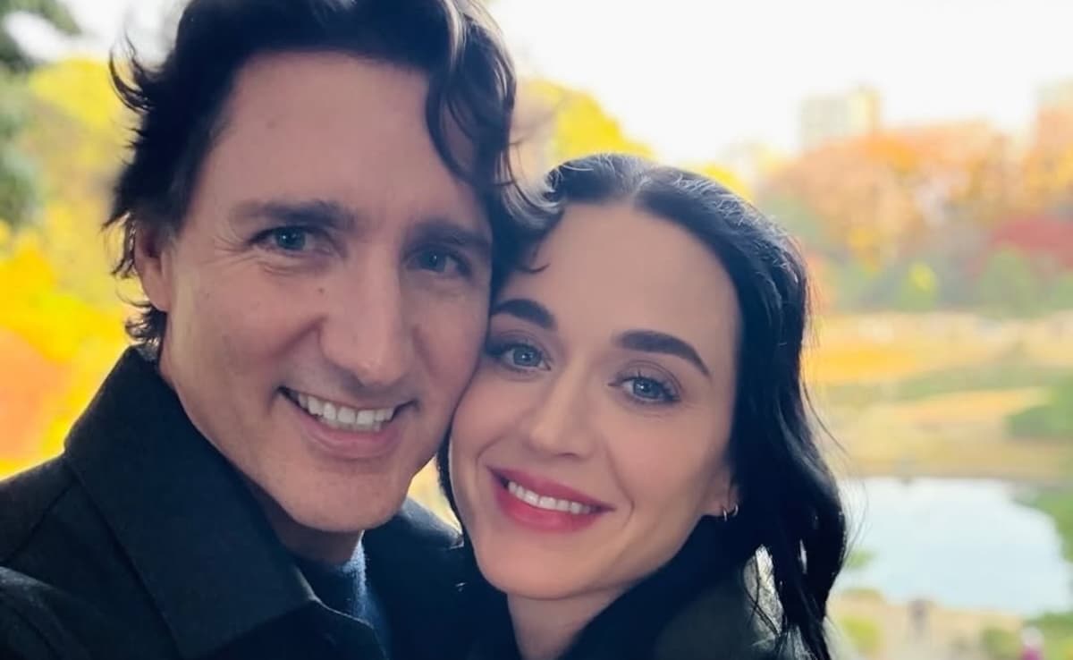 With Loved-Up Pics, Katy Perry Makes Relationship With Justin Trudeau Instagram Official. The Internet Explodes
