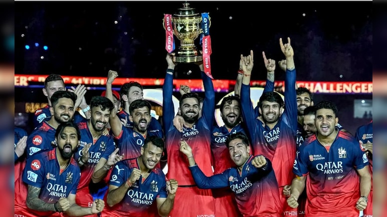 6 मैचों में 3 शतक, 2 फिफ्टी... RCB के इस स्टार ने मचा दिया यह धमाल, दहशत में दूसरी टीमें!