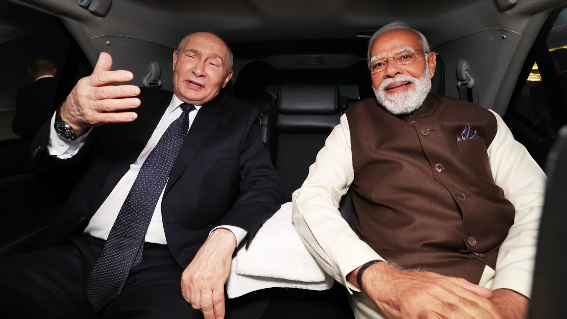 PM Modi Shares Picture With President Putin During Their Car Ride To 7lkm