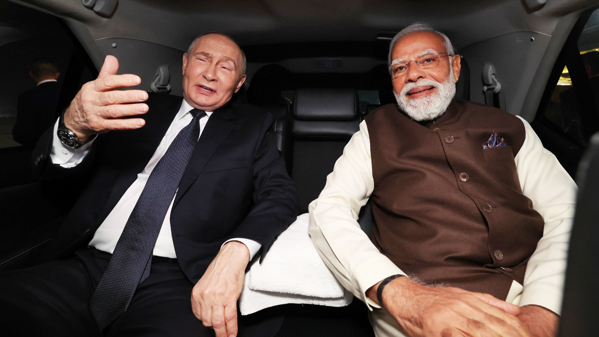 PM Modi Shares Picture With President Putin During Their Car Ride To 7lkm
