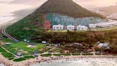 Andhra Pradesh Eyes Luxury Hotels For Controversial Rushikonda Palace