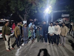 पत्नी के शक से टूट गया पत&zwj;ि! 4 बच्चों संग गोई नदी के पुल से कूदने वाला था, मसीहा बनकर आए राहगीर