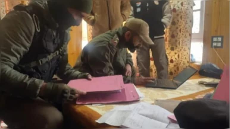 फेसबुक लाइव ने खोली पाकिस्तान की पोल, लाहौर में मीटिंग लेता दिखा पहलगाम हमले का मास्टरमाइंड