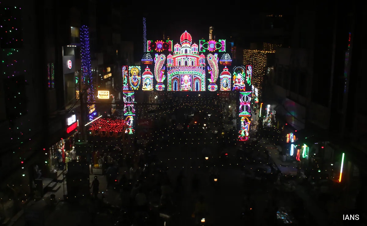 Chandni Chowk, Red Fort Light Up, Why Delhi Is Celebrating Diwali Today