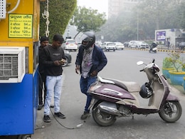 Delhi Petrol Dealers' Association Raise Challenges On No PUC, No Fuel Rule