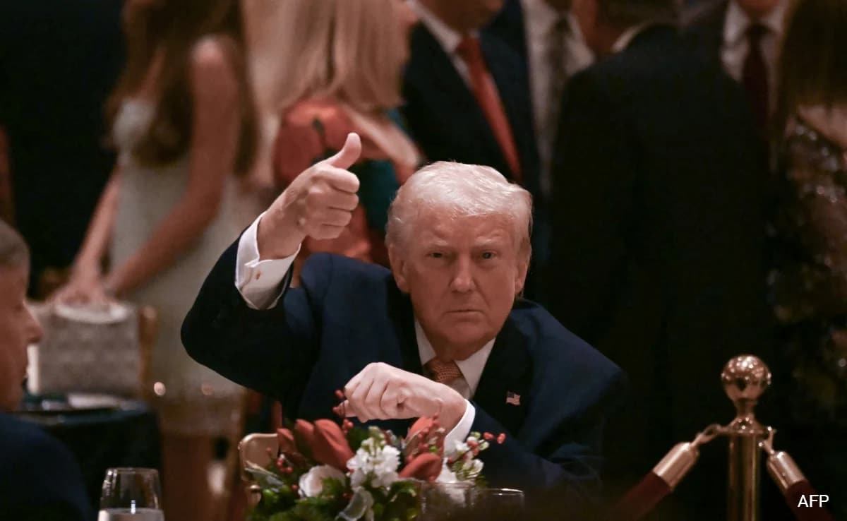 Het kerstevangelie van Donald Trump: bommen, zegeningen en schuld