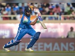 IND vs SA 3rd ODI: हिटमैन रोहित शर्मा ने रचा इतिहास, 20 हजार इंटरनेशनल रन बनाने वाले चौथे भारतीय और दुनिया के 14वें बल्लेबाज