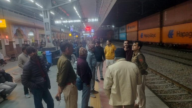 Rajasthan: नीमकाथाना रेलवे स्टेशन को बम से उड़ाने की धमकी, प्रशासन में हड़कंप; जीआरपी और पुलिस सतर्क