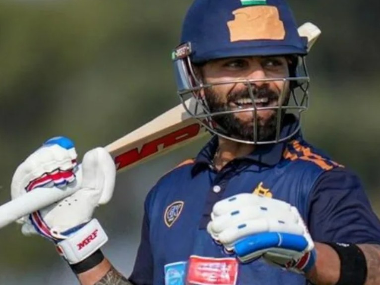 Vijay Hazare Trophy LIVE Updates: 11 चौके और 1 छक्का, विराट कोहली ने जड़ा लिस्ट ए करियर का 85वां अर्धशतक