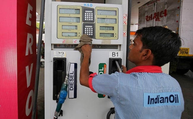 Petrol, Diesel Prices Kept Unchanged. See Rates