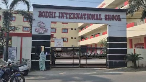 Student Jumped Third Floor: बोधि इंटरनेशनल स्कूल की प्राचार्या डोली चौहान निलंबित, FIR दर्ज होने के बाद एक्शन, तीसरी मंजिल से कूदा था छात्र