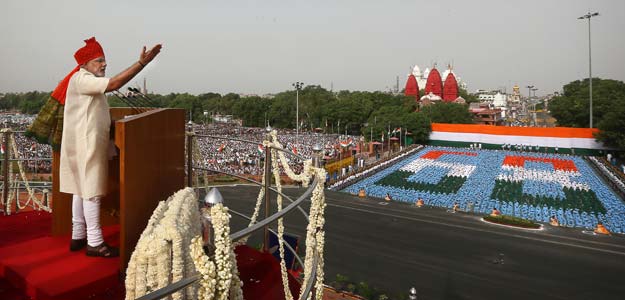 Sensex Extends Record Run amid Signals of 'Acche Din' for Economy