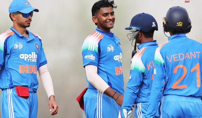 India vs Pakistan LIVE Score, U19 Asia Cup 2025 Final: समीर मिन्हास के आउट होते ही पाकिस्तानी बल्लेबाजी धड़ाम, देखते-देखते 8 विकेट गिरे