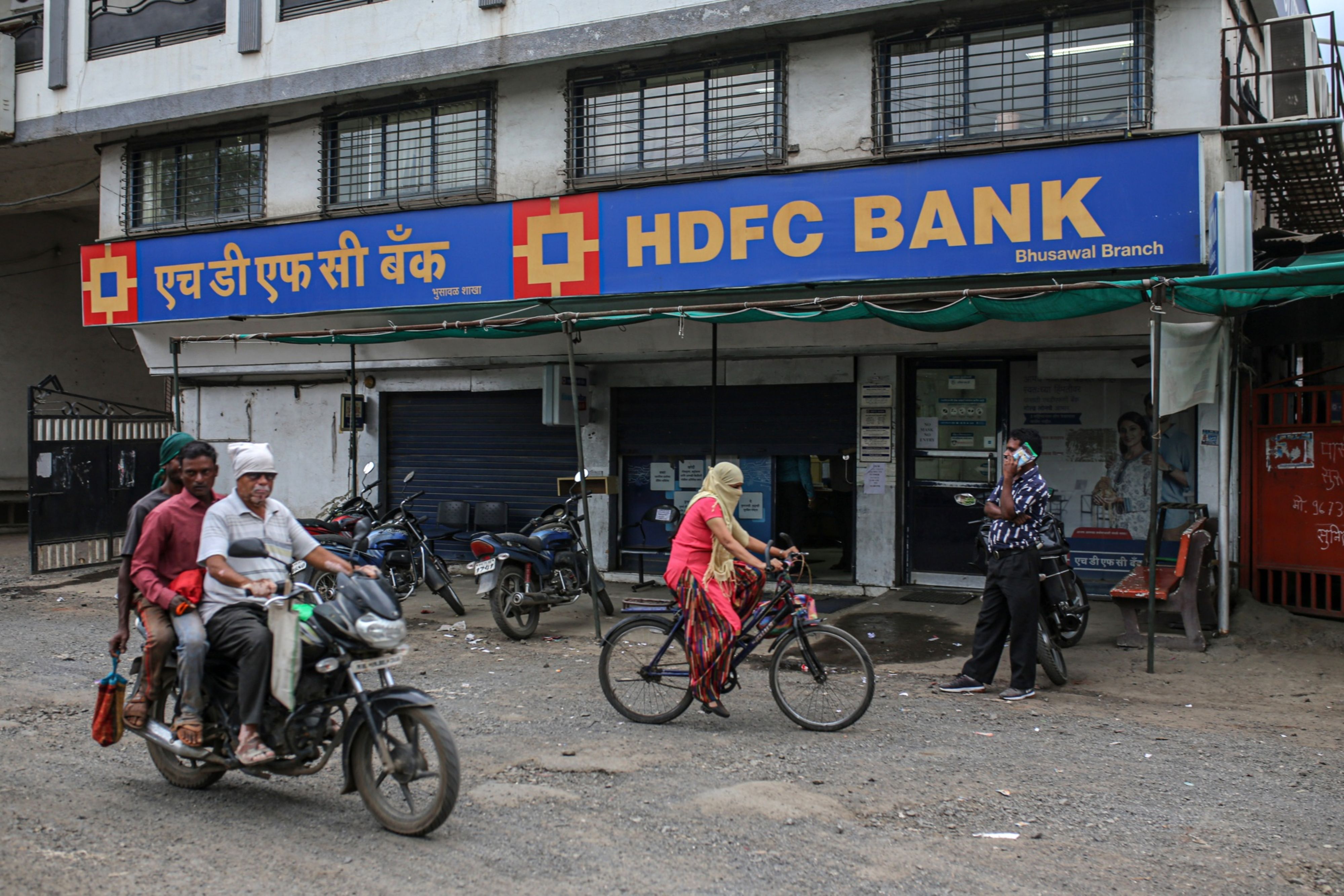 HDFC Bank Leads Nifty Bank Declines Since Russia-Ukraine Crisis Erupted