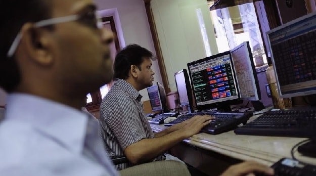 Financial Technologies Crashes 20% Again, Recovers
