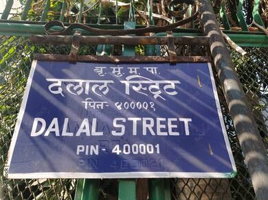 Share Market Today: Sensex, Nifty Ends Flat; FPIs Remain Net Sellers