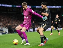 Tottenaham Hotspur Manager Thomas Frank Pleads For Unity After Guglielmo Vicario Jeers