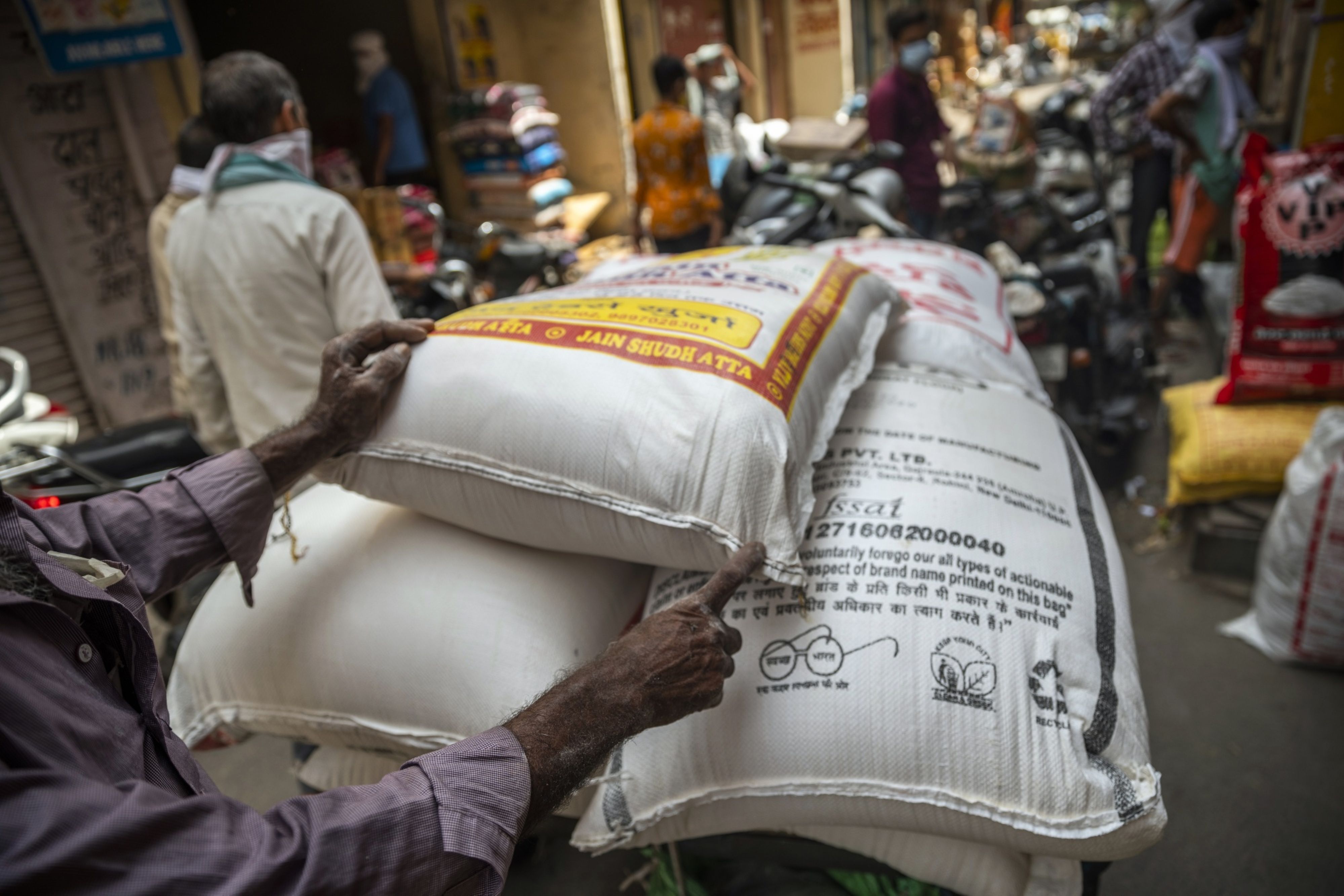 India&rsquo;s WPI Inflation Remains Negative For Fourth Straight Month In July