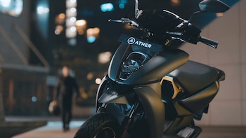 Ather Energy Rolls Out Pothole Alert Feature To Its Gen 2, Above Electric Scooters