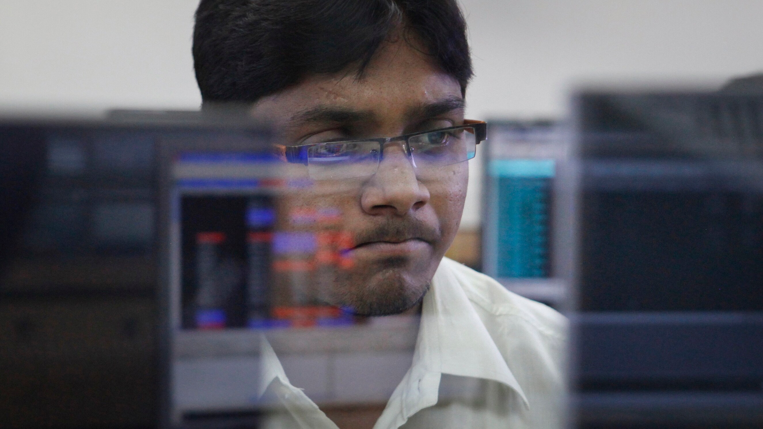 Stock Market Today: Sensex, Nifty Fall For The Third Day As Infosys Continues To Lead IT Stocks Lower