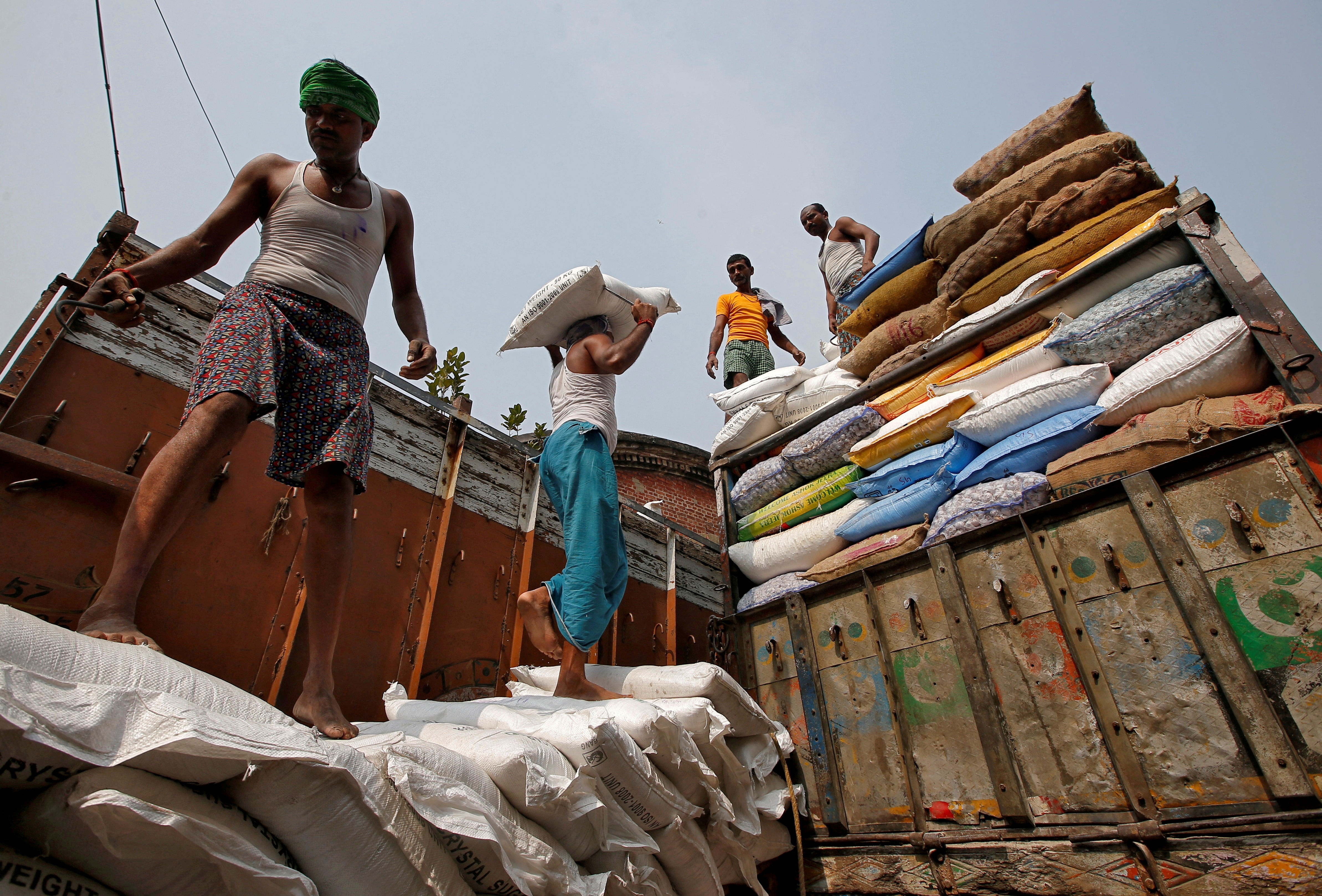 Labour Market Indicators Point To Sluggish Recovery, Says CMIE's Mahesh Vyas