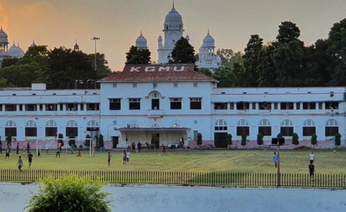 शादी के लिए धर्मांतरण से इनकार पर प्रेमी ने तोड़ा रिश्ता, हिंदू महिला डॉक्टर ने खाया जहर, सीएम से शिकायत