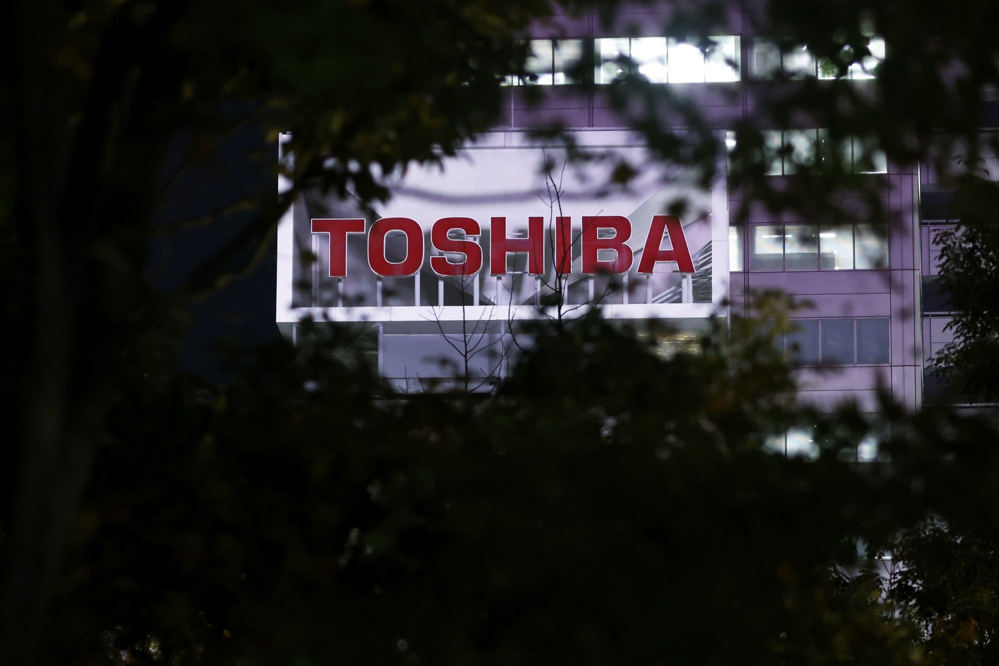 A $15 Billion Buyout? Take the Money and Run