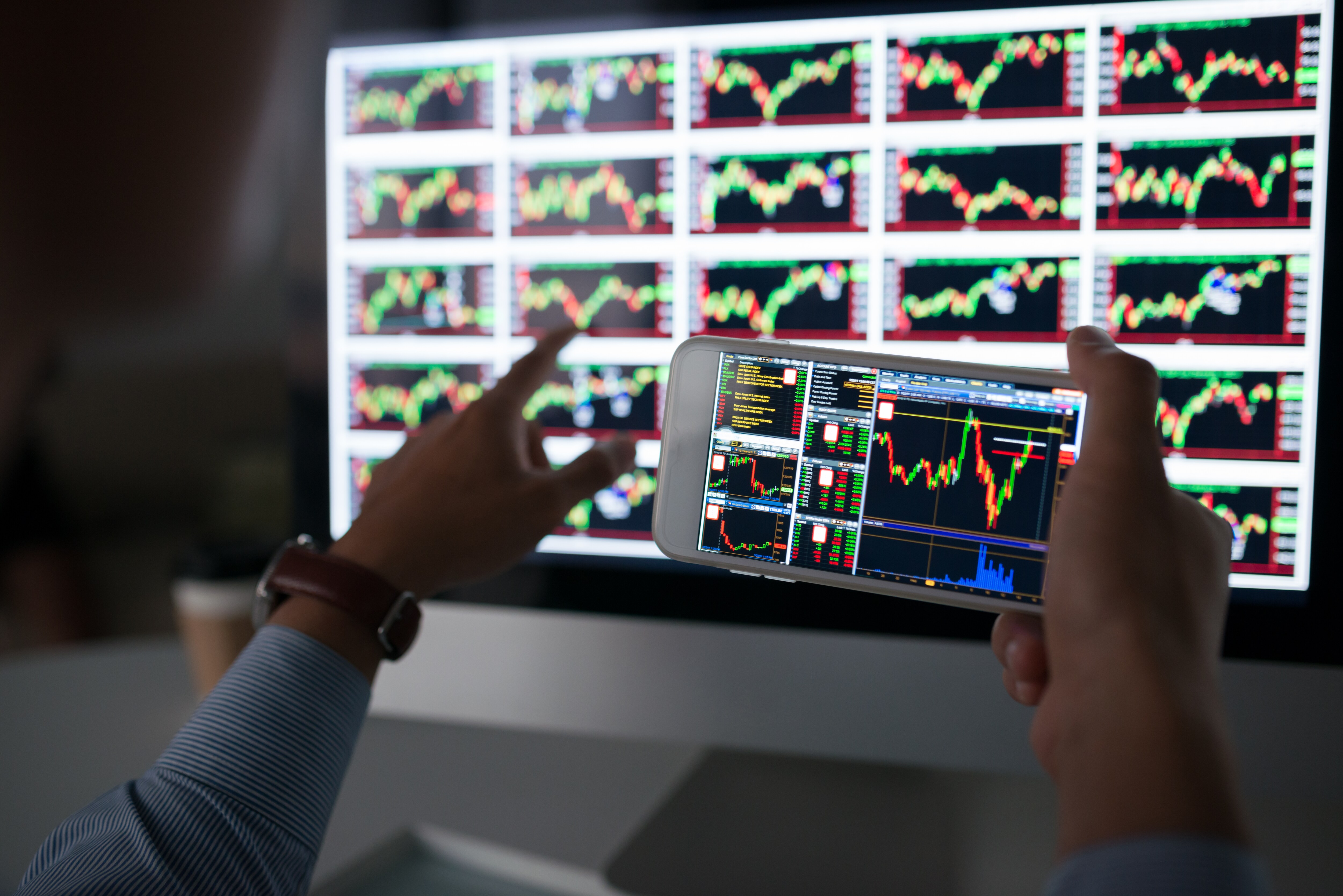 Stock Market Today: Nifty Rangebound Near 23,300, Sensex Closes Above 77,000; HDFC Life, BEL Top Gainers