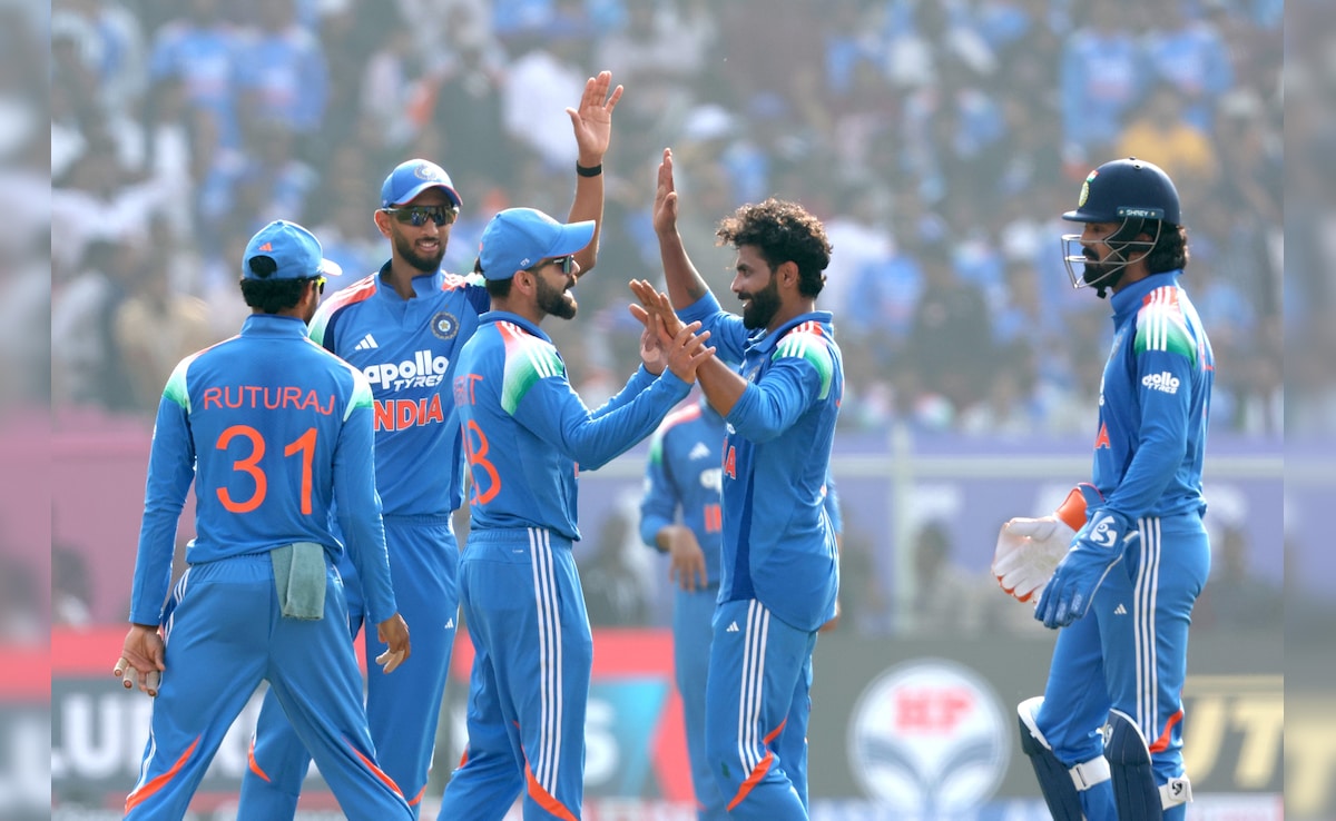 IND vs SA: भारतीय गेंदबाजों की दमदार वापसी, द. अफ्रीका नहीं छू सका 300 रन का भी आंकड़ा