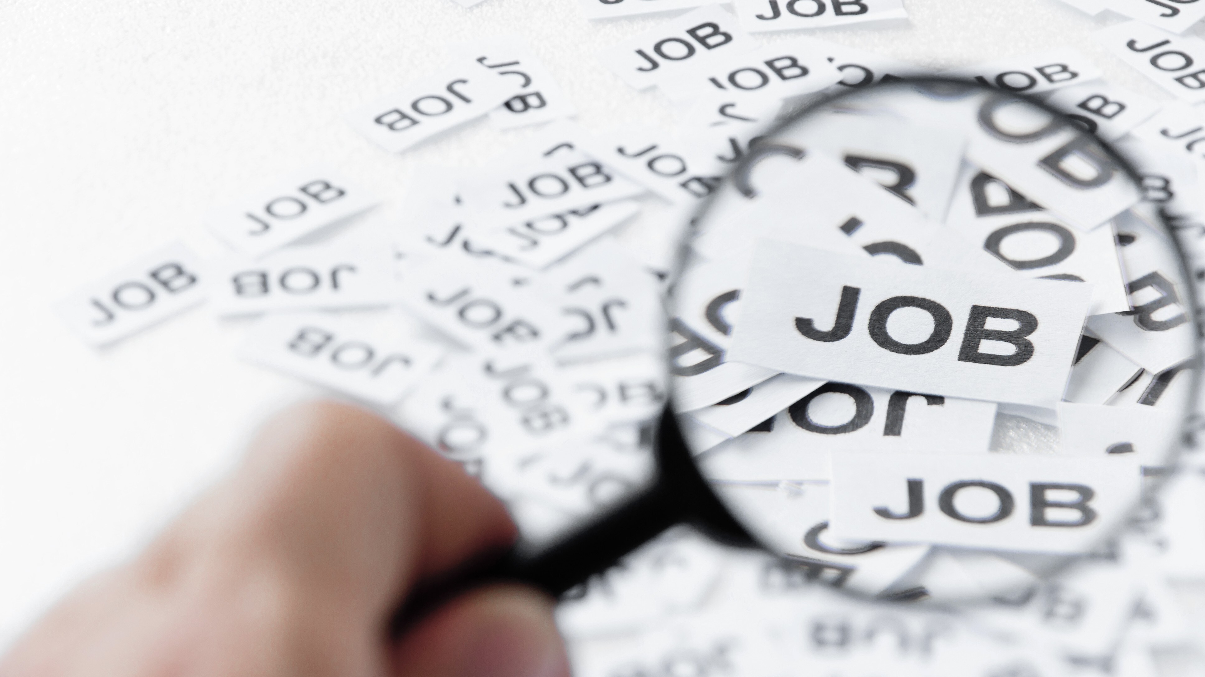 Deja Vu For Indian IT As Fresher Hiring Set To Halve In FY24