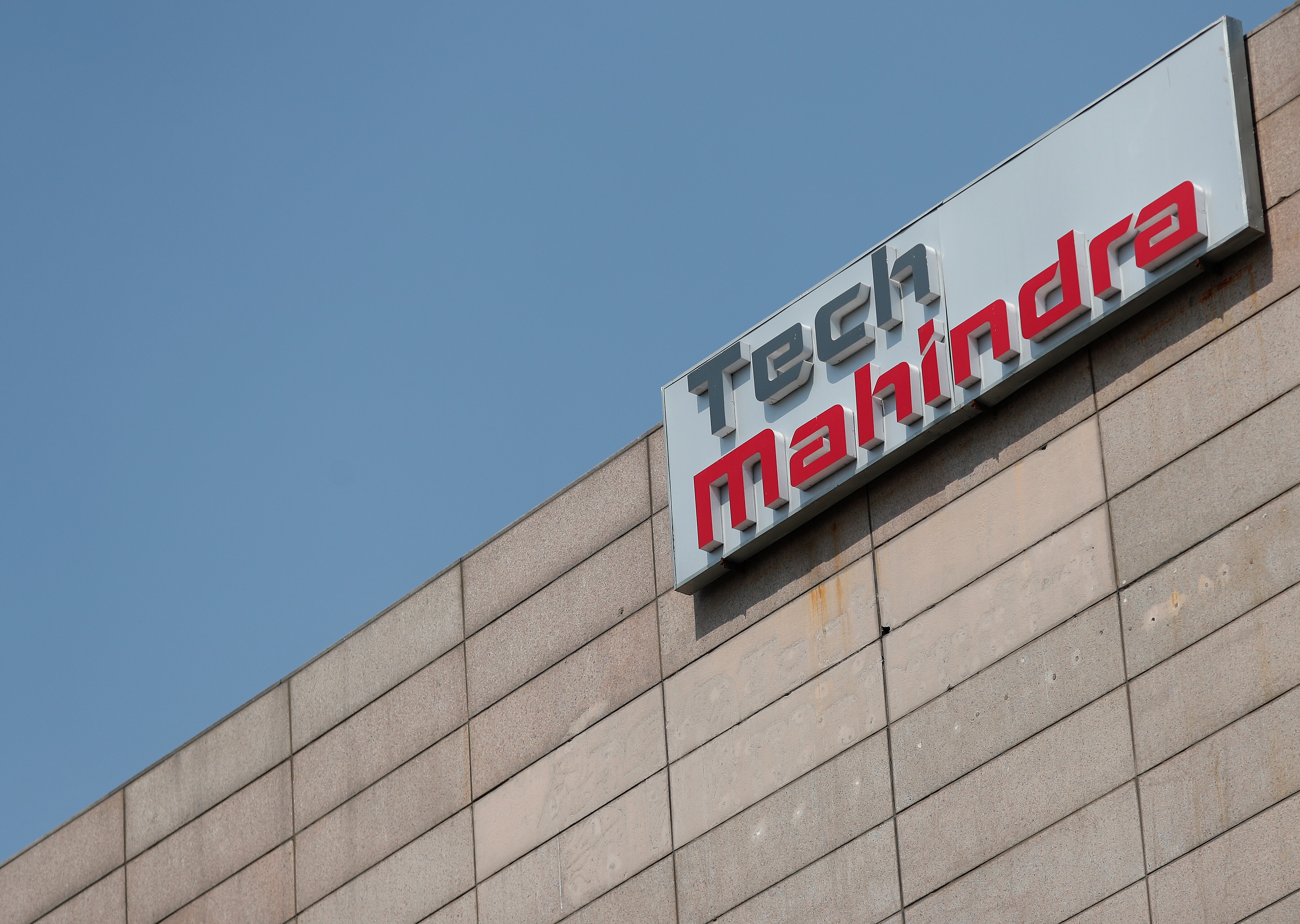 Tech Mahindra Shares Gain On Improved Q2 Profit, Cashflow