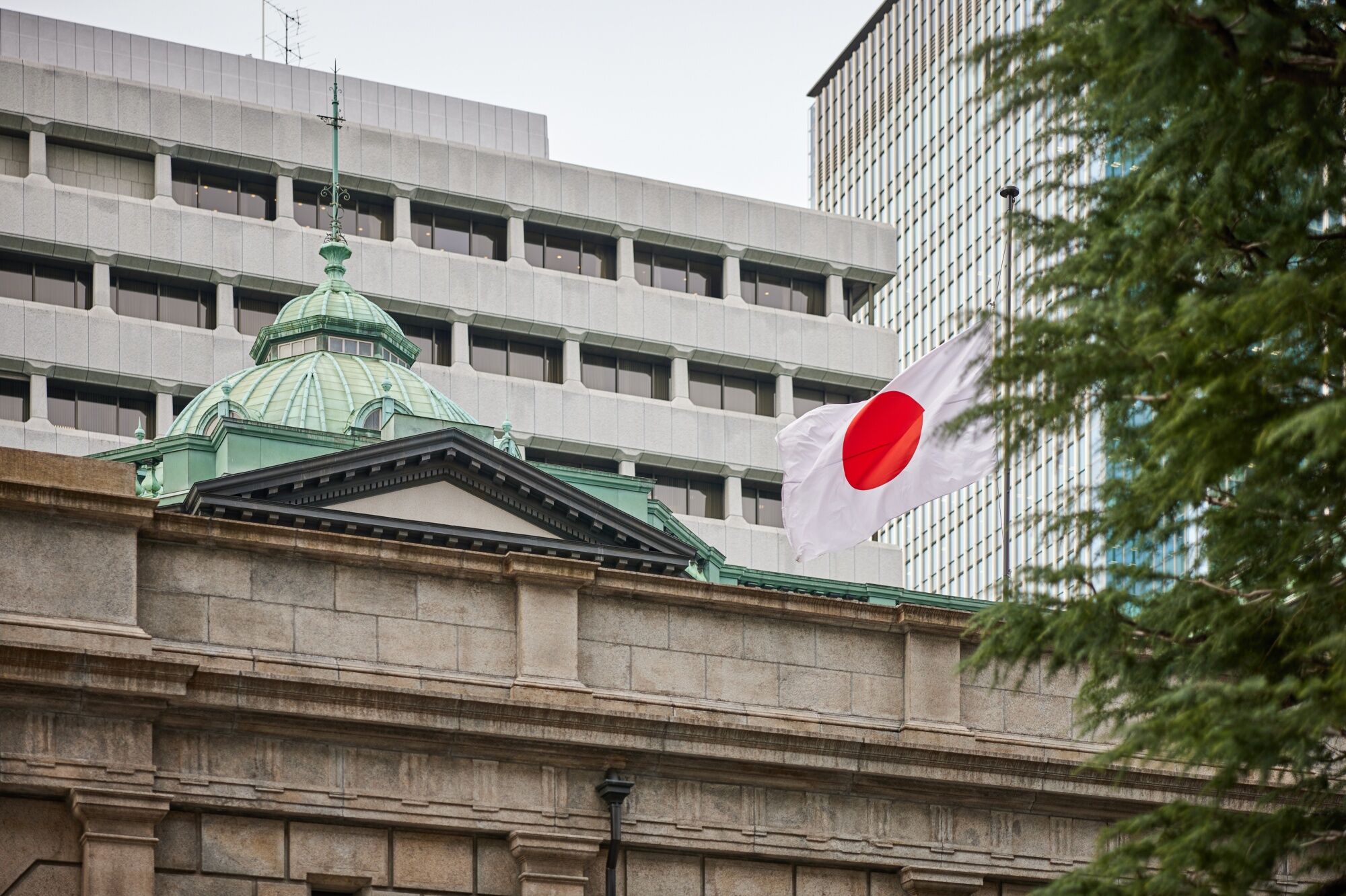 Bank of Japan Stands Pat On Rates And Bond Buying, Hitting Yen