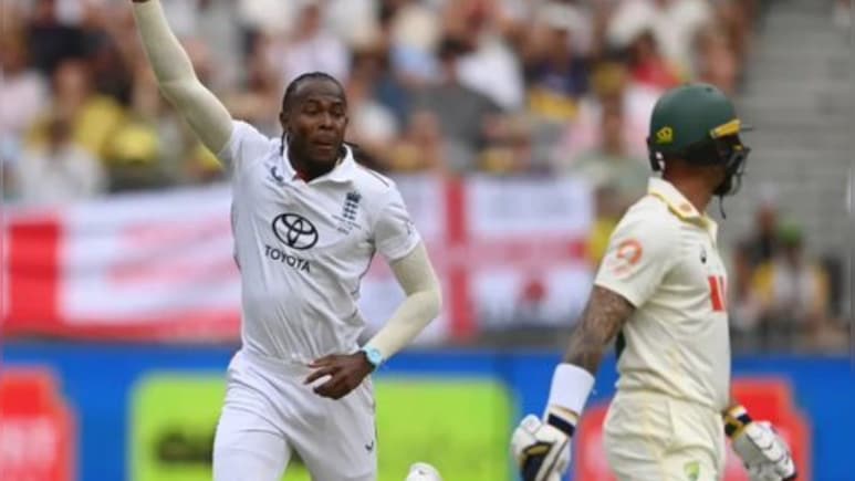 जिसपर KKR ने बहाया पानी की तरह पैसा, उसका जोफ्रा आर्चर ने हाल कर दिया बेहाल, '0' पर लौटाया पवेलियन