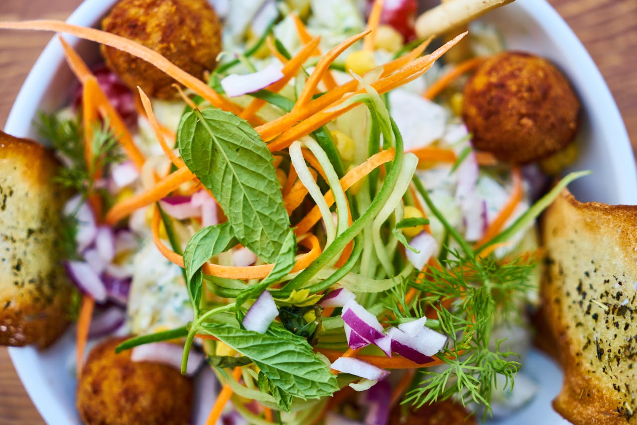 Nutritionist Shares A Festive Salad That Tastes Good Without The Guilt