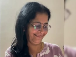 52 साल की उम्र में पहली कमाई,  यूट्यूब से महिला को आई इनकम, अकाउंट में पैसा आते ही क्या बोली