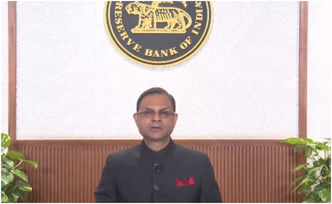 RBI MPC Meeting 2025: सस्ते होंगे लोन; RBI गर्वनर ने ब्याज दर घटाने का किया ऐलान, EMI में आएगी कमी