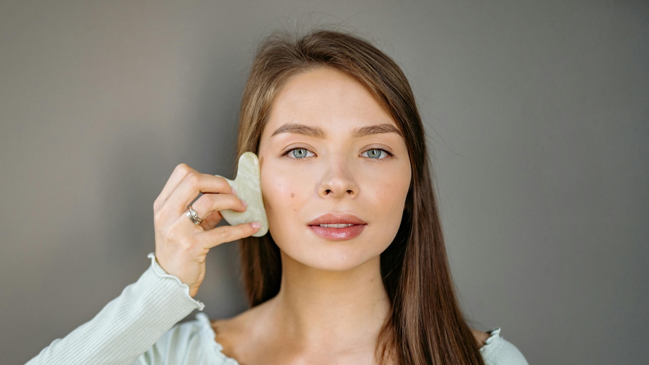 Top Face Massager Mistakes That Cause Redness and Ruin Your Glow Top Face Massager Mistakes That Cause Redness and Ruin Your Glow