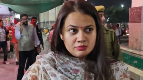 क्&zwj;या IAS टीना डाबी को रील स्&zwj;टार कहना जुर्म? एबीवीपी छात्रों का जिला कलेक्टर पर कमेंट से विवाद