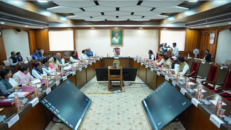 MP Cabinet Decision: मोहन कैबिनेट का बड़ा फैसला, बड़वाह-धामनोद मार्ग को फोर लेन करने समेत इन प्रस्तावों को दी मंजूरी