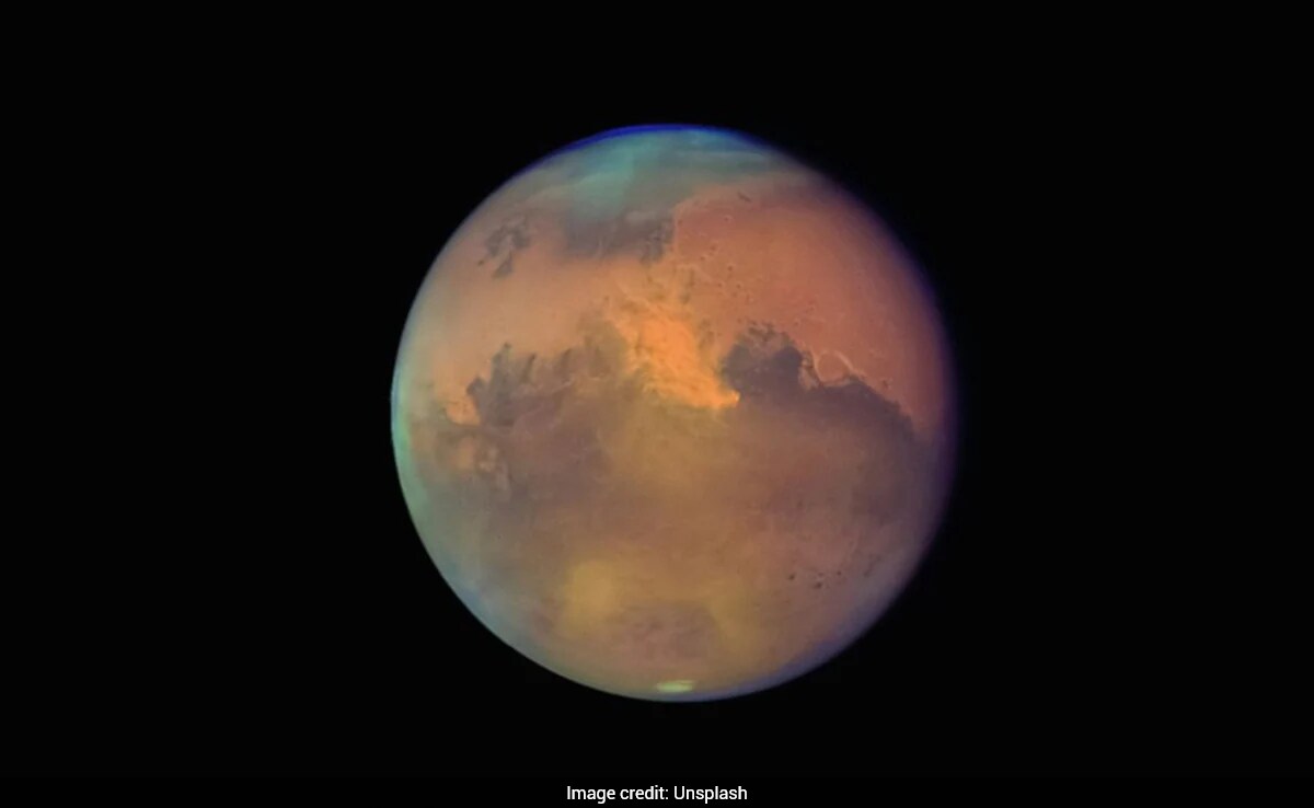 Scientists Identify Promising Mars Landing Site