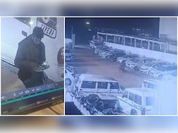 ​​​​​​​Satna Crime News: मेहमान बनकर पहुंचे चोर, खाना खाया और फिर चुरा ले गए बाइक, वारदात CCTV में कैद