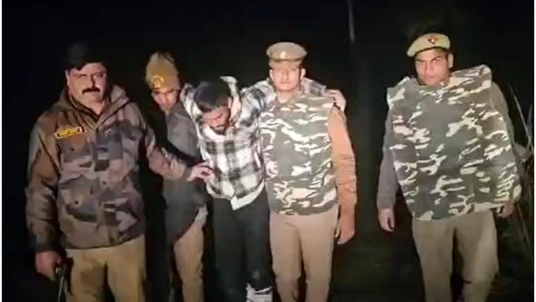 टार्च की रोशनी में 'धायं-धायं'! UP पुलिस ने बच्चे के अपहरणकर्ता को गोली मारकर दबोचा