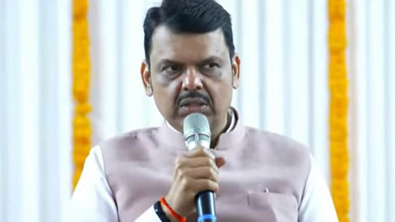 Latur-Mumbai : लातूरहून निघा अन् 5 तासात मुंबई गाठा! मुख्यमंत्र्यांची मोठी घोषणा; पाहा Exclusive Video