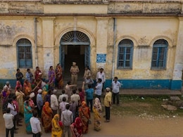 Yavatmal News : दीड हजार लोकवस्तीच्या गावात 27 हजार जन्म; यवतमाळमधील 'त्या' ग्रामपंचायतीत नक्की घडतंय काय?