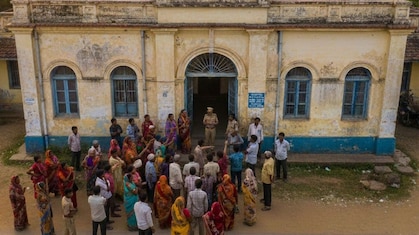 Yavatmal News : दीड हजार लोकवस्तीच्या गावात 27 हजार जन्म; यवतमाळमधील 'त्या' ग्रामपंचायतीत नक्की घडतंय काय?