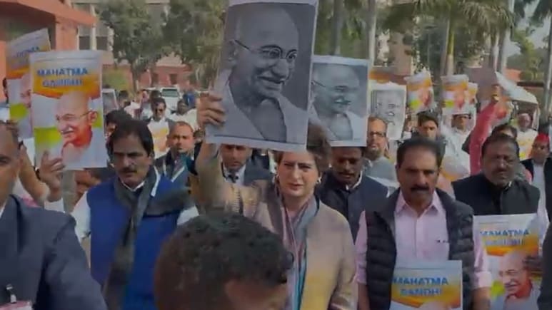 महात्मा गांधी मेरे परिवार से नहीं लेकिन परिवार जैसे ही... VB-G RAM G बिल पर संसद में बोली प्रियंका गांधी