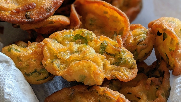 Feeling Bloated After Meals? Harvard-Trained Doctor Explains How Fried Foods Affect Your Gut