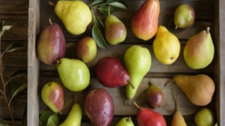 पाचन से जुड़ी बीमारियों का काल है नाशपाती, जानें सेवन के फायदे और नुकसान